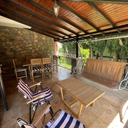 Villa Oasis Tasin Zarafeti,modern Rahatlik Dalaman