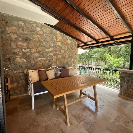 Villa Oasis Tasin Zarafeti,modern Rahatlik *