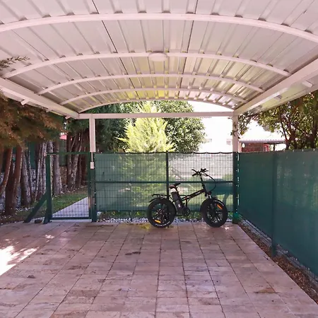 Villa Oasis Tasin Zarafeti,modern Rahatlik Dalaman