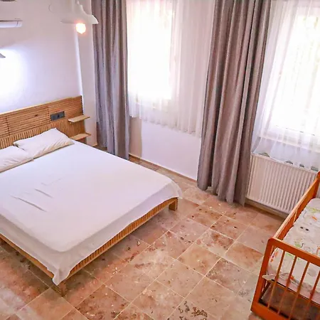 Villa Oasis Tasin Zarafeti,modern Rahatlik