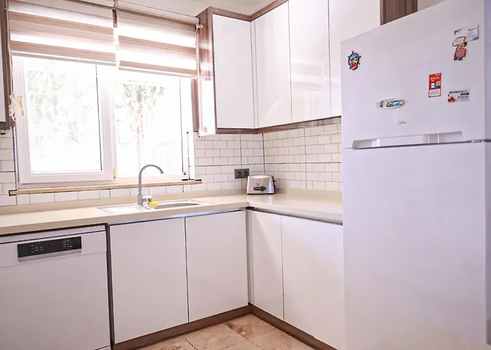 Villa Oasis Tasin Zarafeti,modern Rahatlik Dalaman