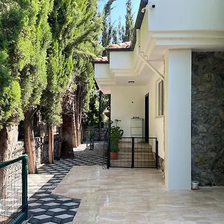 Villa Oasis Taşın Zarafeti,modern Rahatlık