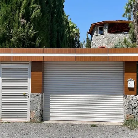 Villa Oasis Taşın Zarafeti,modern Rahatlık *